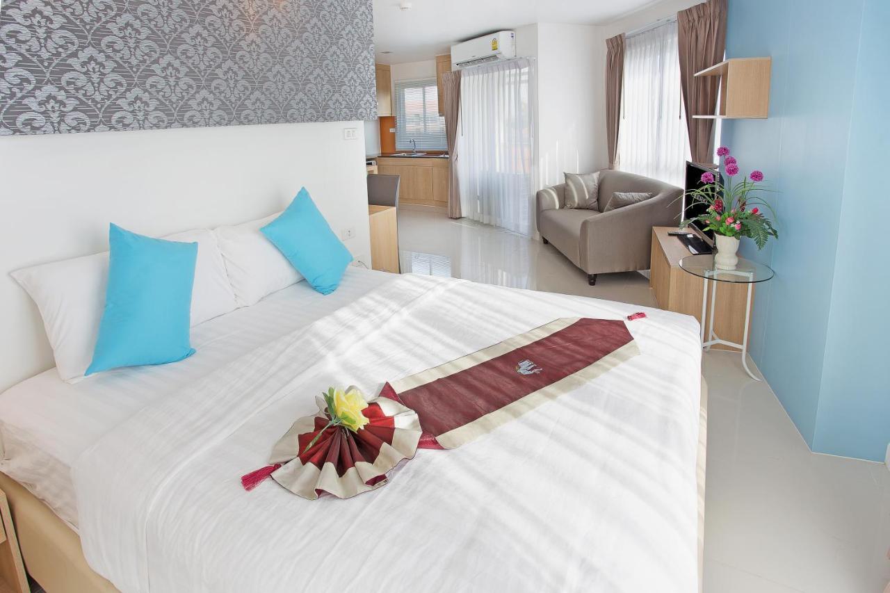 C-House & Residence Hotel Amata City Pluak Daeng Esterno foto